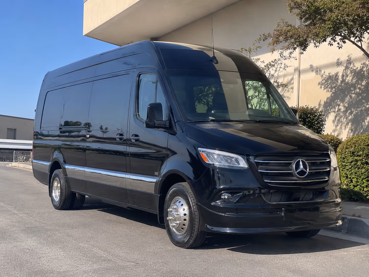 blog rent a bus to moscone center hero