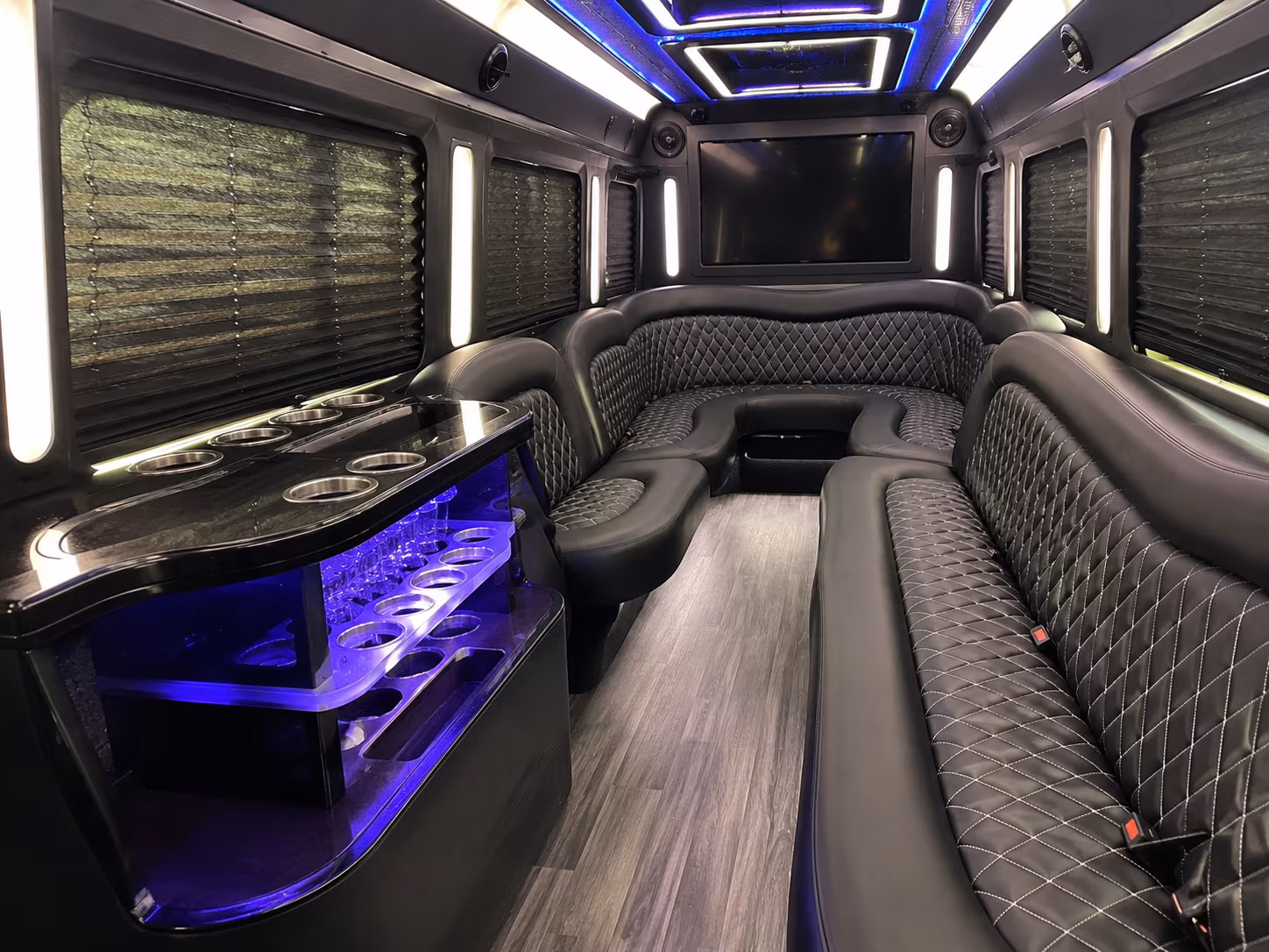 birthday party bus rentals for giants and warriors game day groups