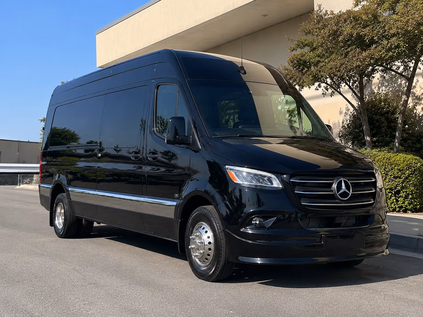 book the perfect ride for your next wedding 1