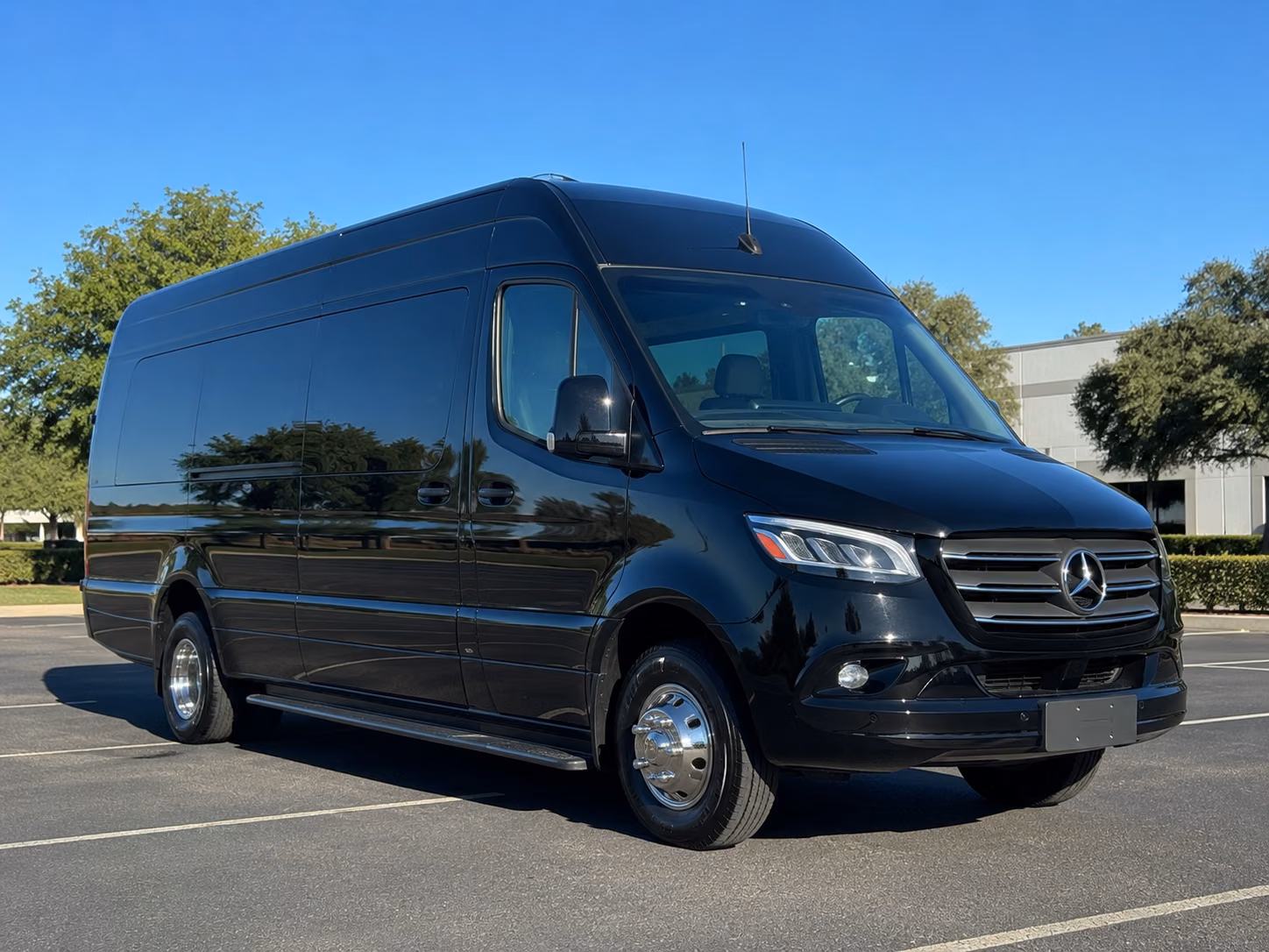 book the perfect ride for your next wine tour 5