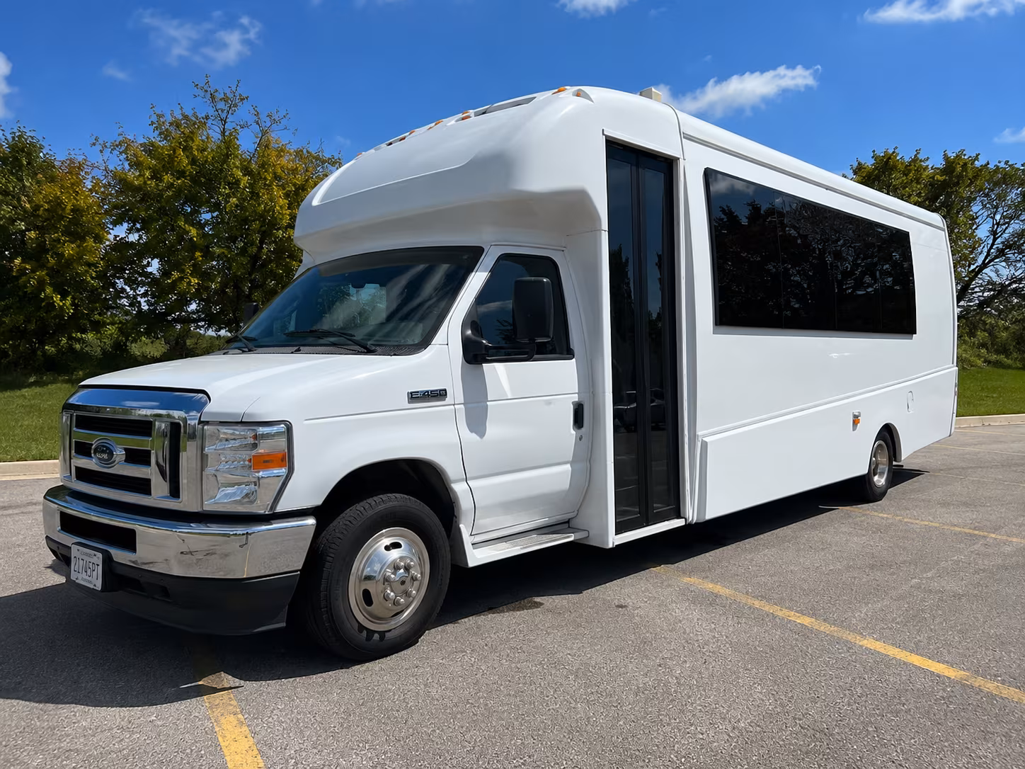 buses for college campus tours and high school field trips across northern california