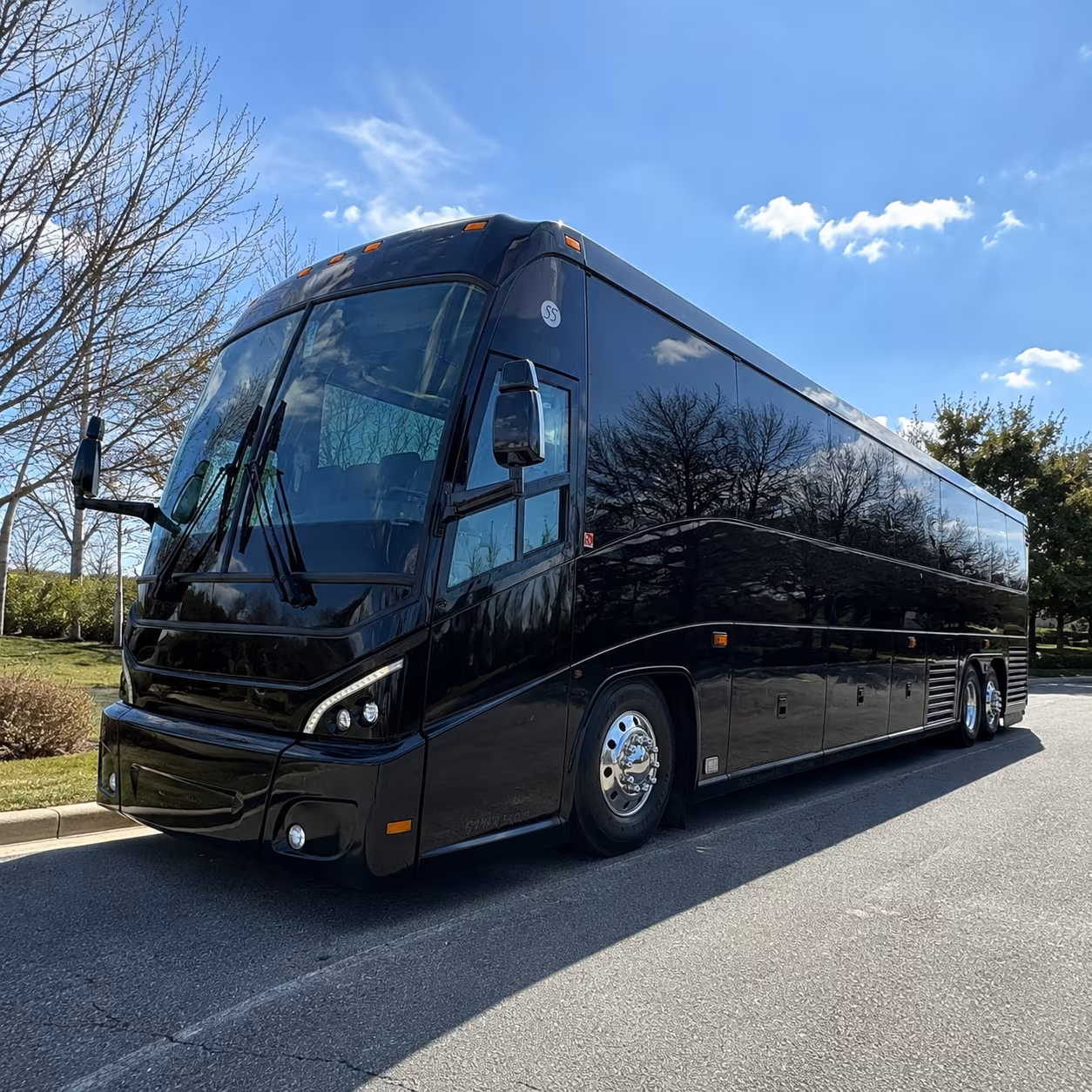 charter buses for sfo airport transfers during multi day conferences