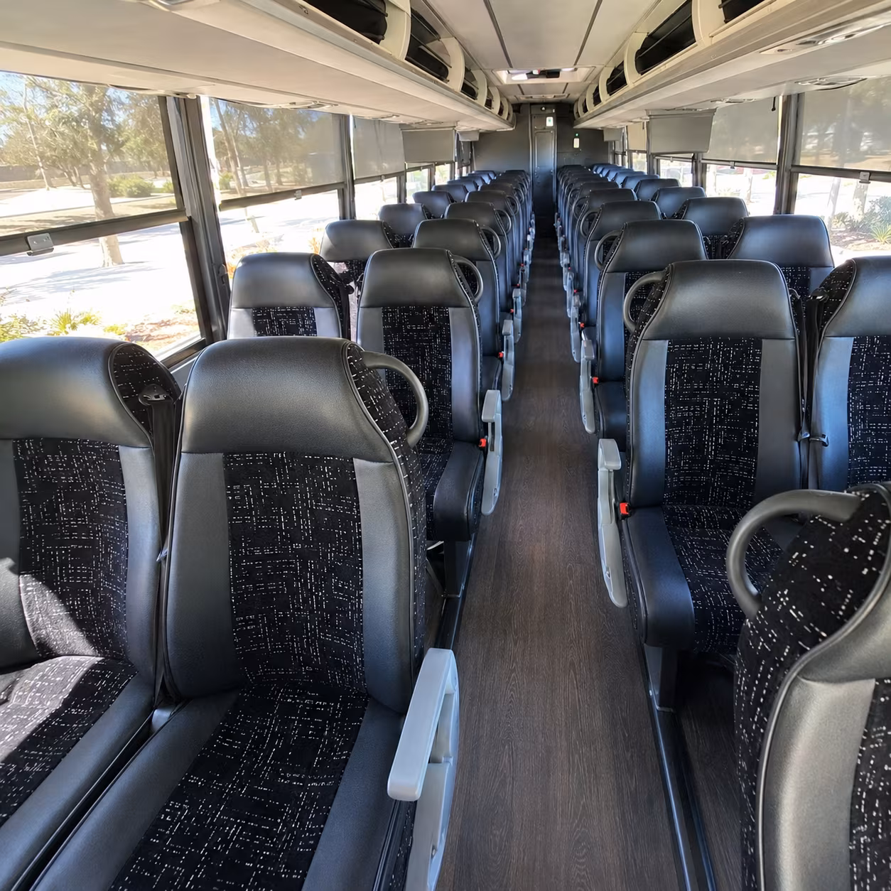 charter buses for sonoma county winery tours heading north on us 101